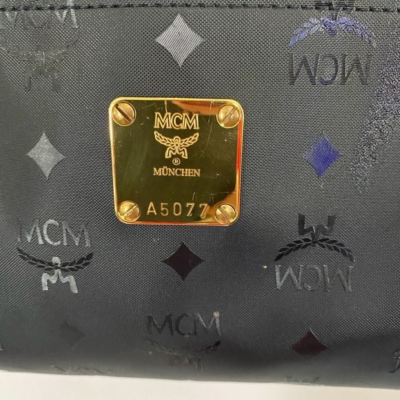 MCM VISETOS TOTE - Picture 2 of 13